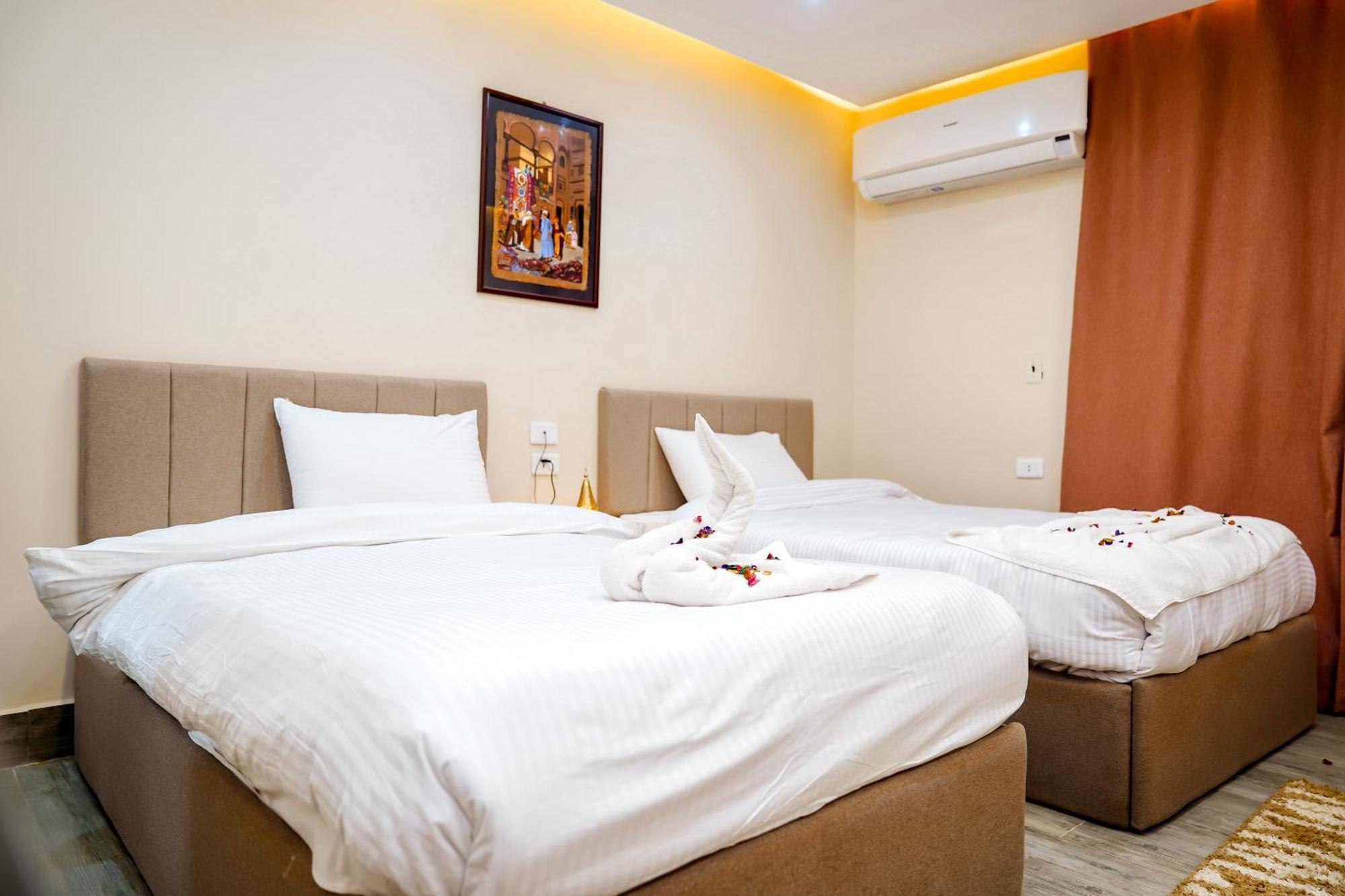 Pyramids Hotel Kafret el-Gabal Extérieur photo