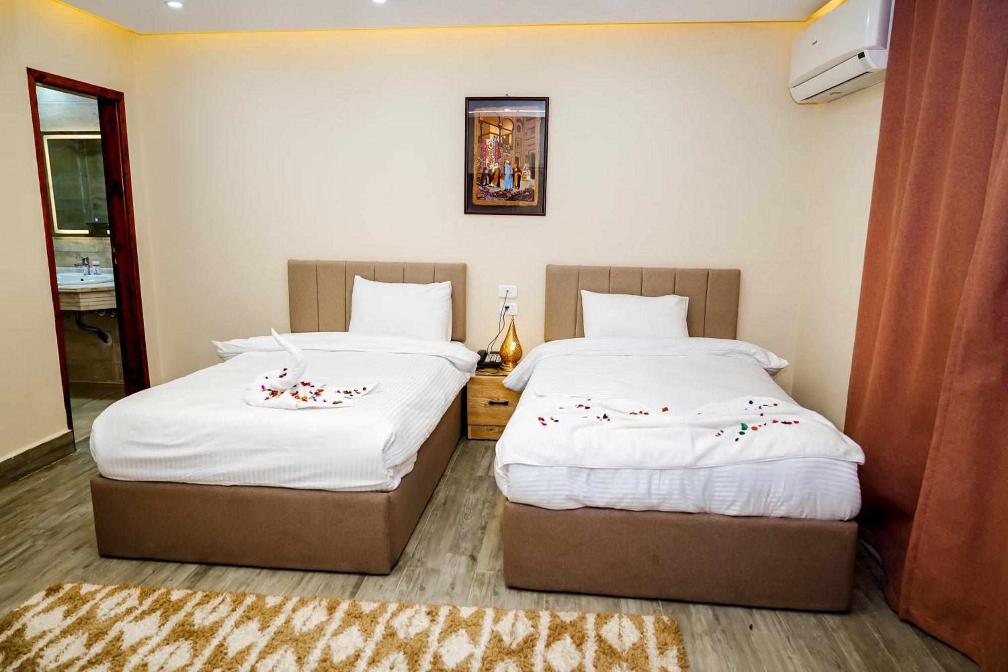 Pyramids Hotel Kafret el-Gabal Extérieur photo