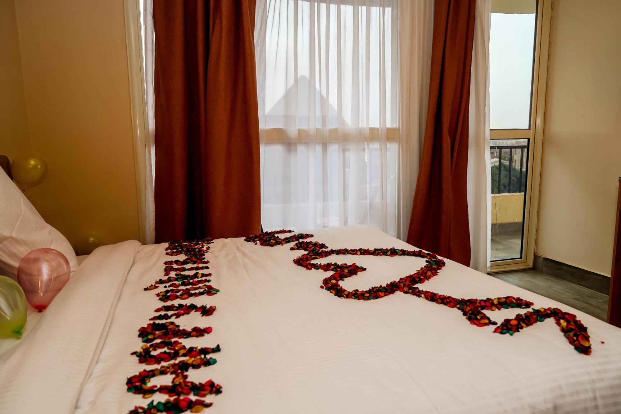 Pyramids Hotel Kafret el-Gabal Extérieur photo